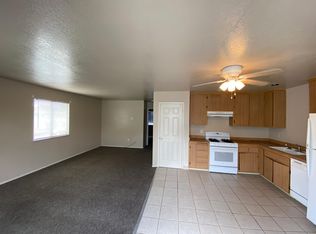 513 E Elm St APT 5, Lodi, CA 95240