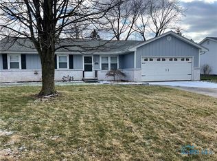 839 Liberty Dr, Waterville, OH 43566