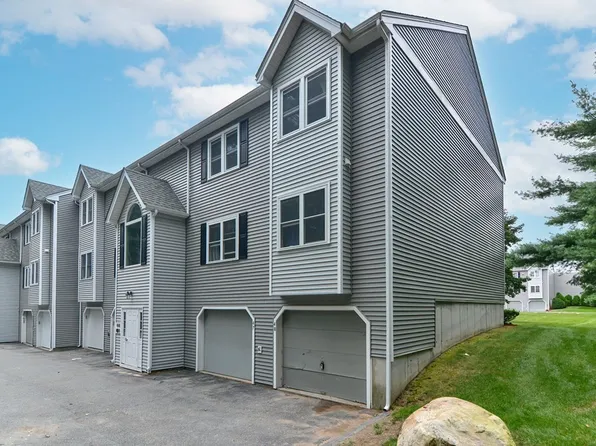 74 Tennis Plaza Rd Unit 48, Dracut, MA 01826