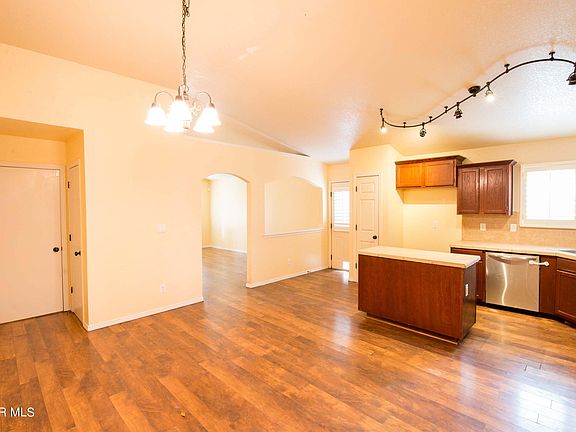 5th image of 12937 Beto Portugal Ln