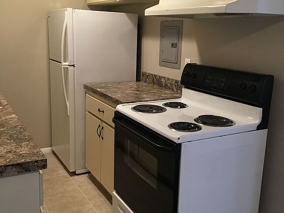2nd image of 5873 Birch Ln APT 5