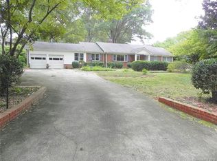 1301 Rembrandt Cres, Charlotte, NC 28211