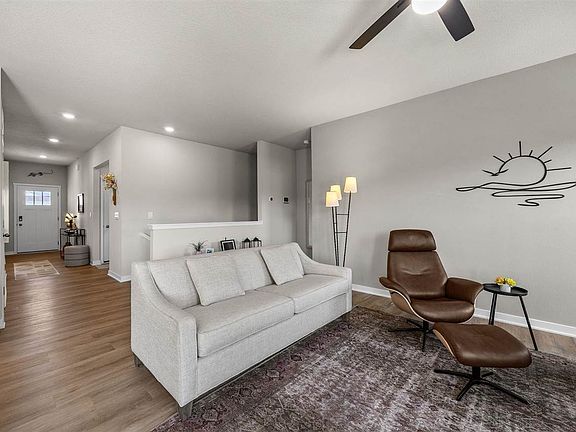 4th image of 3389 Dreusicke Dr