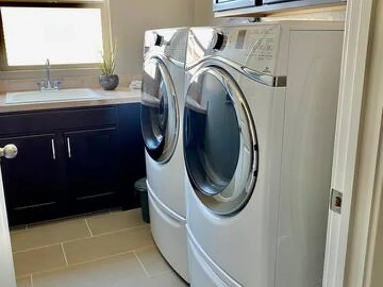 Washer dryer