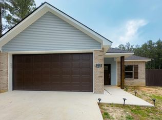 213 Steel Magnolia Ln, Anacoco, LA 71403