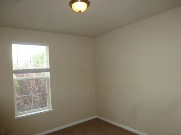 7015 Krug Dr, Sparks, NV 89436