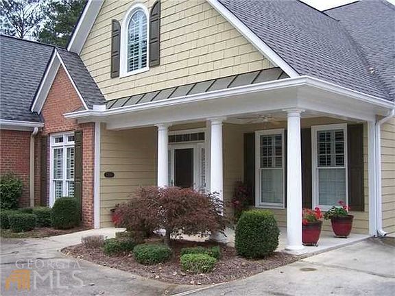 2nd image of 2040 Macland Square Dr