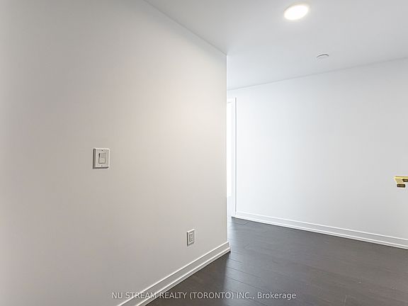 3rd image of 85 Wood St #1512
