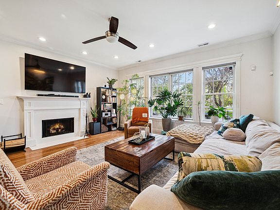 3rd image of 2643 W Logan Blvd