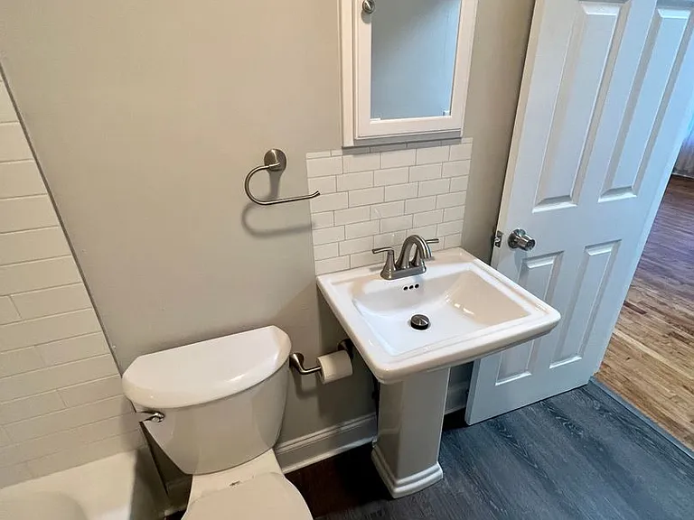 2216 W 6th Ave — Photo 12