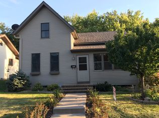 118 1st St SW, New Prague, MN 56071