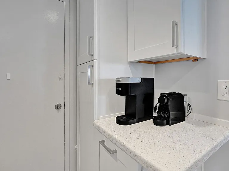 401 Golden Isles Dr #705 — Photo 21