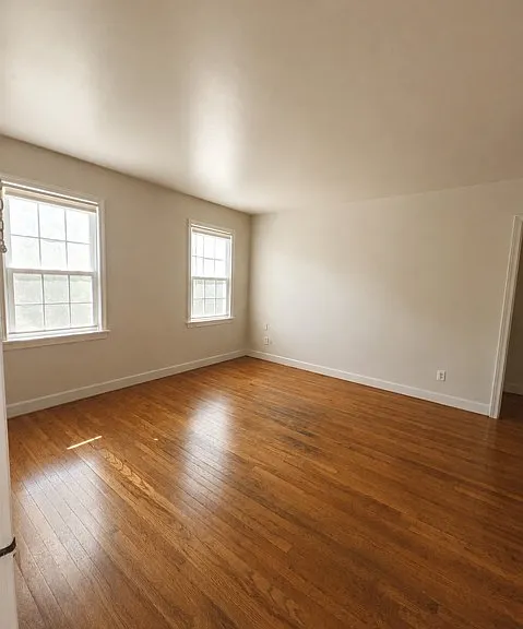 507 Martine Rd — Photo 2
