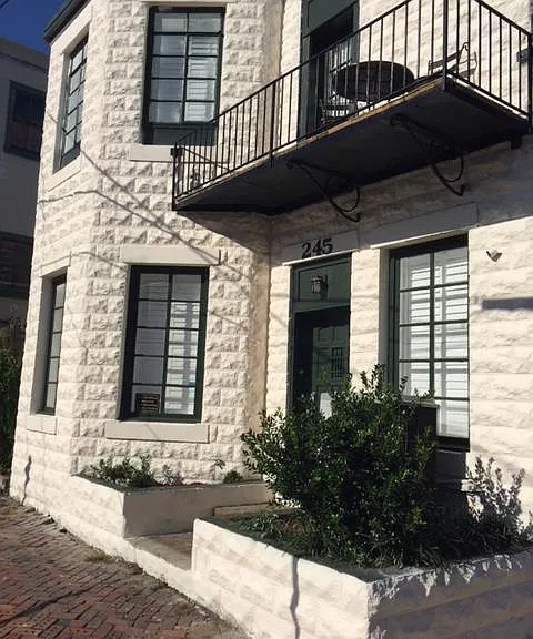 Terrific corner location