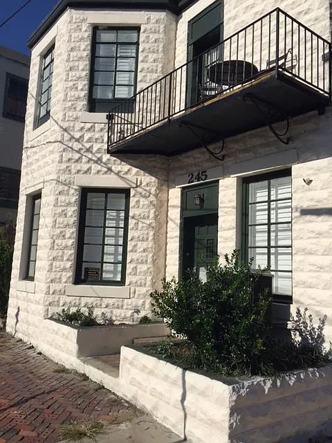 245 Lincoln St