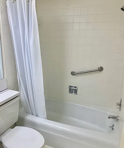 4750 Cove Cir #406 — Photo 15