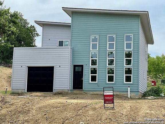 3rd image of 6510 Woodstock Dr