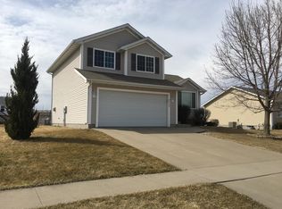 215 Brookfield Ave, North Liberty, IA 52317