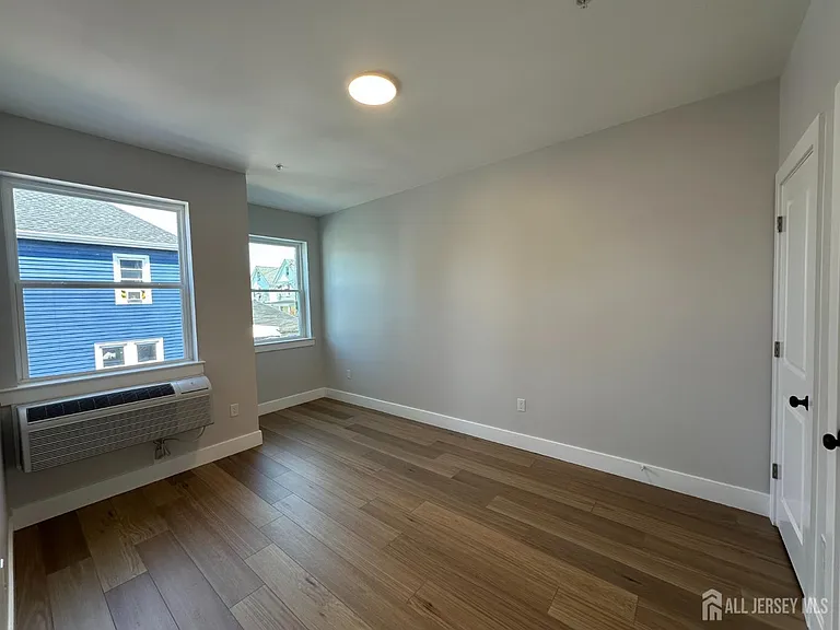 213 French St #5 — Photo 3