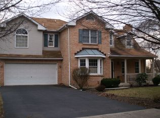1160 Overlook Rd, Whitehall, PA 18052