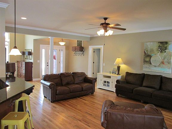 3rd image of 1321 Dayspring Ct
