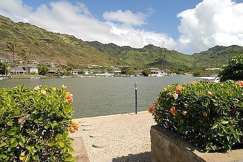 Stunning wide marina views, large space for doc