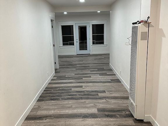4th image of 438 N Hill Ave #3
