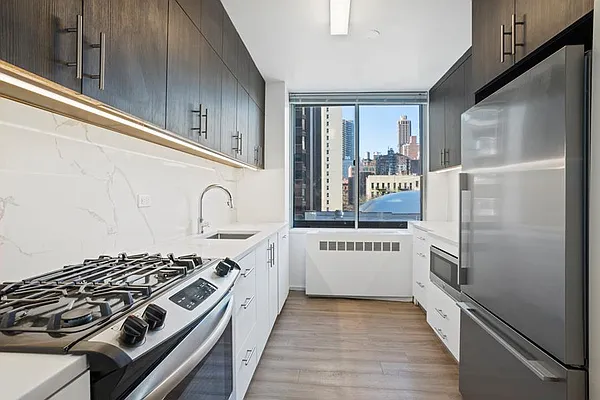 Rented by Douglas Elliman | media 22