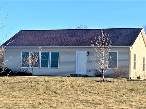 1136 Chambers St, Dundee, NY 14837