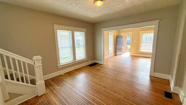 1346 N Dearborn St — Photo 6