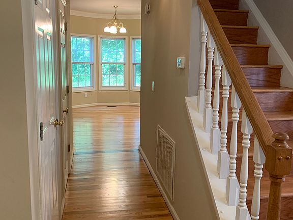 4th image of 5533 Seafarer Ct