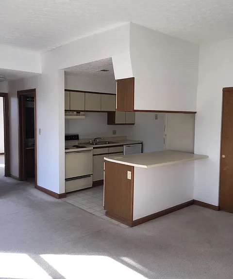 687 N High St #3H — Photo 5
