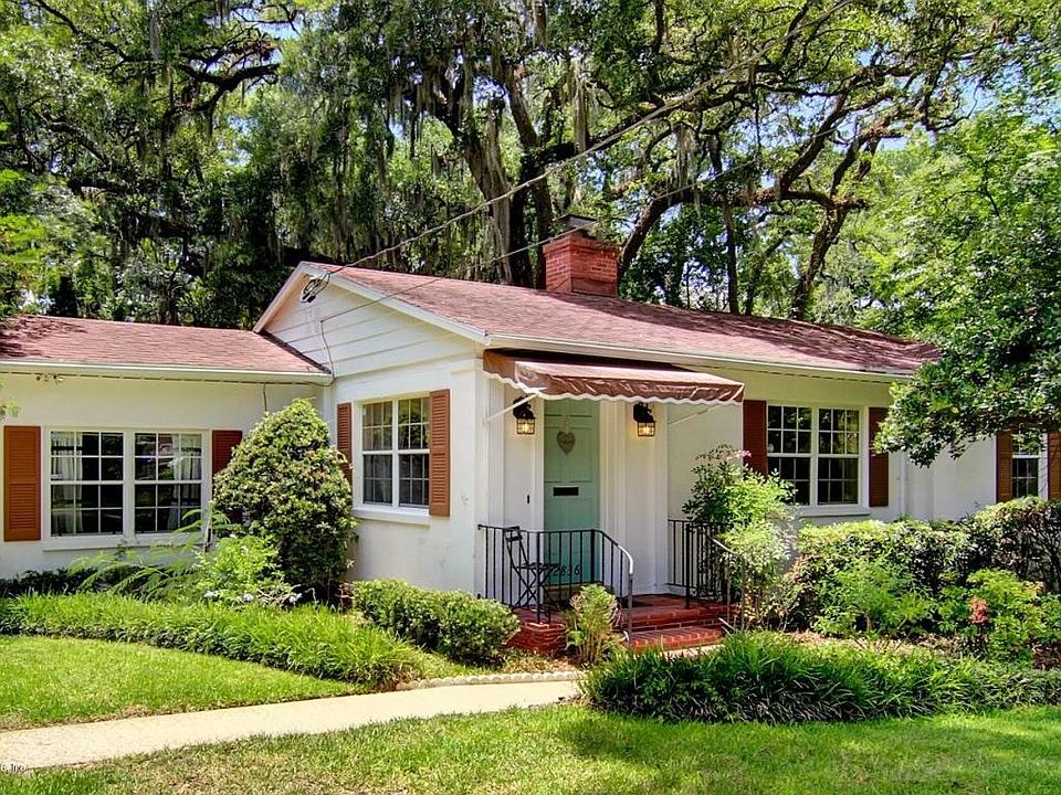 1st image of 2836 Ionic Ave