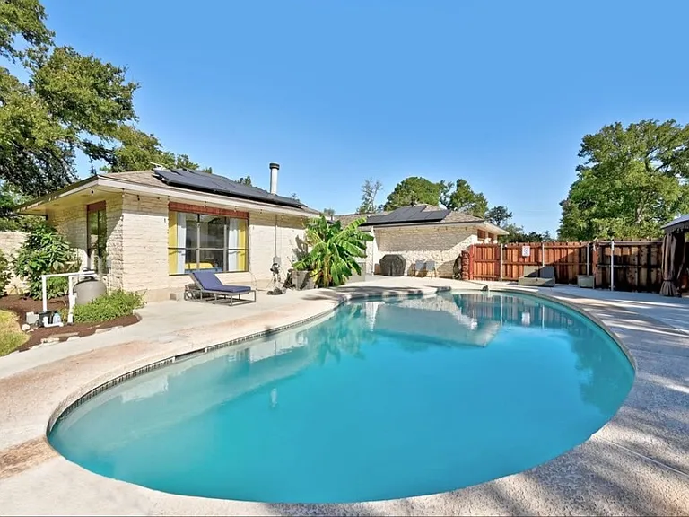 2101 Chaparral Rd — Photo 5