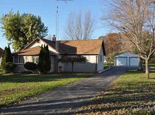 511 E Hibbard Rd, Owosso, MI 48867