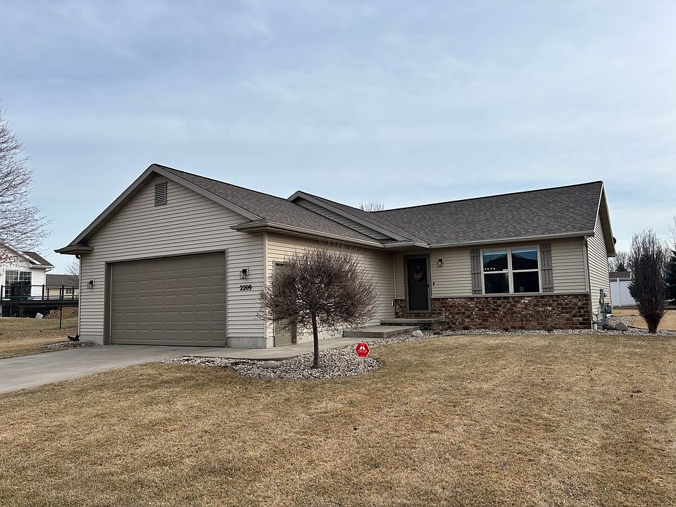 1st image of 2209 Wildenberg Dr
