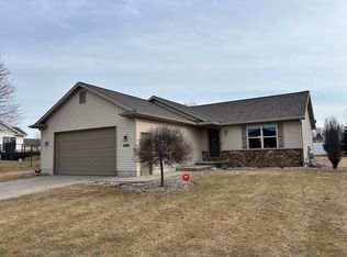 2209 Wildenberg Dr, Kaukauna, WI 54130