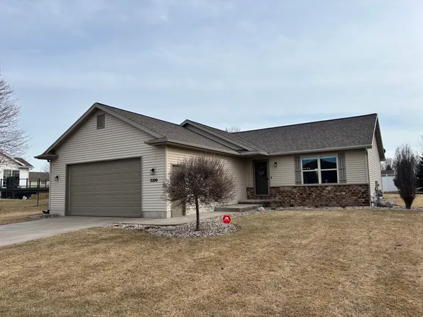 2209 Wildenberg Dr, Kaukauna, WI 54130