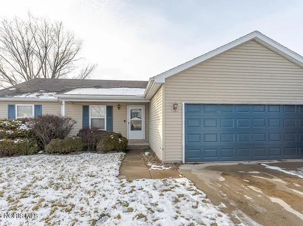 1137 Bedford Woods Dr, Toledo, OH 43615