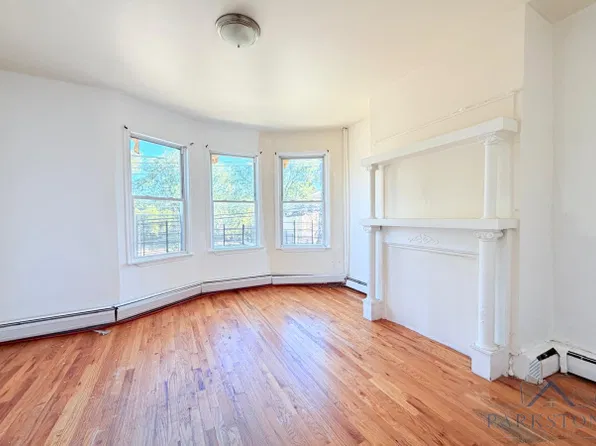 149 Wilkinson Ave, Jersey City, NJ