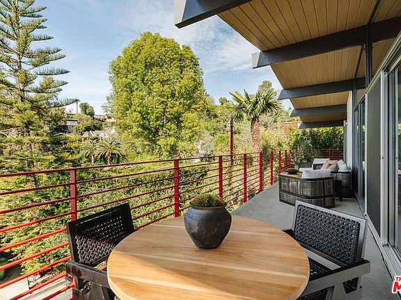 4th image of 3688 Buena Park Dr