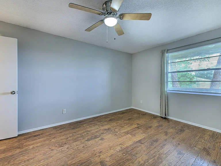 230 Berry Tree Pl — Photo 16