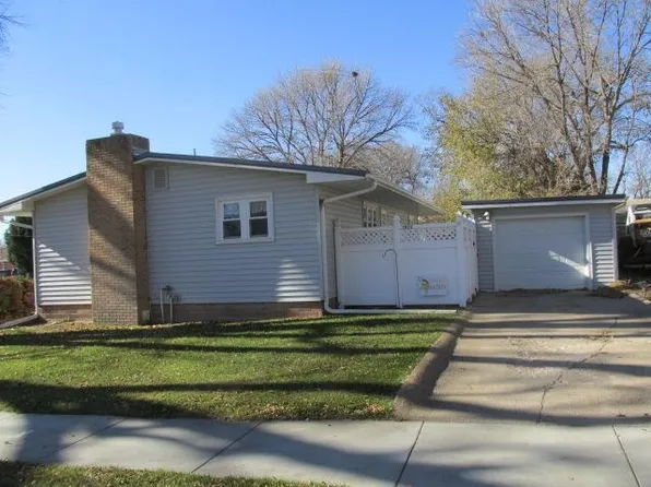 F 1812th Ave, Gothenburg, NE 69138