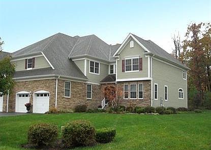 1st image of 34 Whitbay Dr