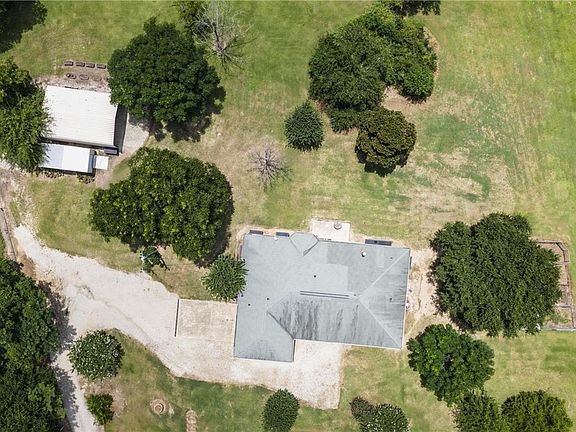5th image of 6 Parcels Lee Rd #393