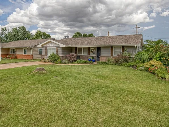 605 S Cimarron St, Hennessey, OK 73742