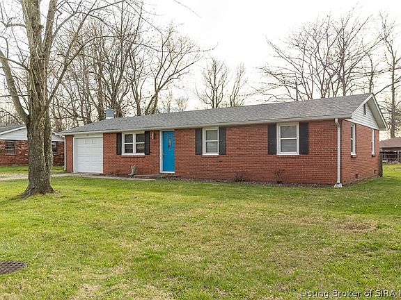 2nd image of 267 N Sycamore