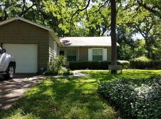 662 Club Oak Dr, River Oaks, TX 76114