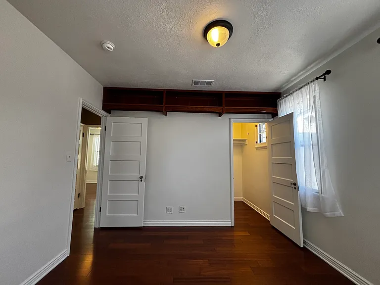 1151 Heather Sq — Photo 19