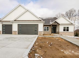50810 Summit Ridge Trl, South Bend, IN 46628